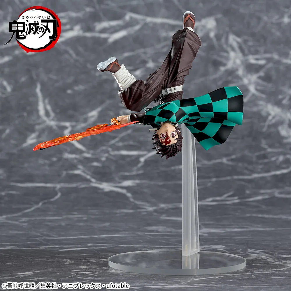 Figurine Demon Slayer – Tanjiro Kamado Hinokami Kagura – Luminasta – 27 cm